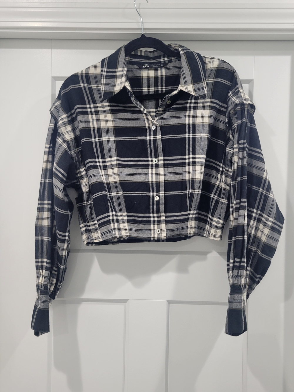 Zara Black & White Cropped Plaid Button-Up Shirt Size Large